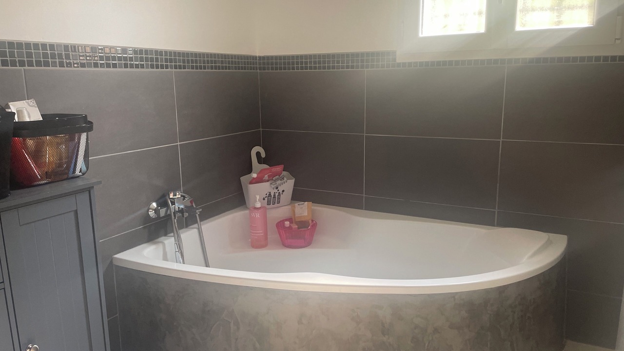 Photo of Bathroom in Montferrat