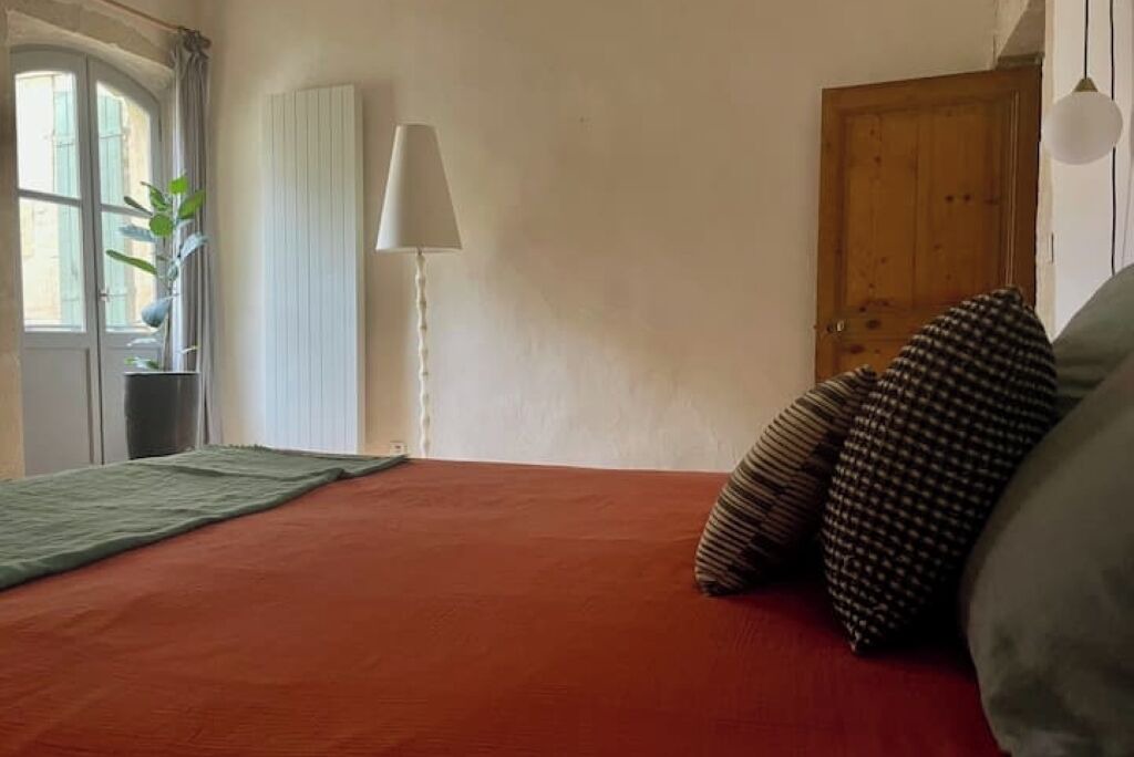 Photo of Bedroom in Arles City Centre