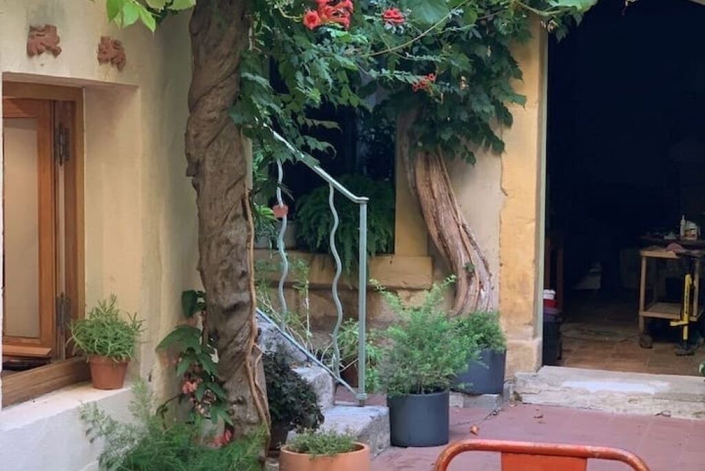 Photo of Outdoor in Arles City Centre