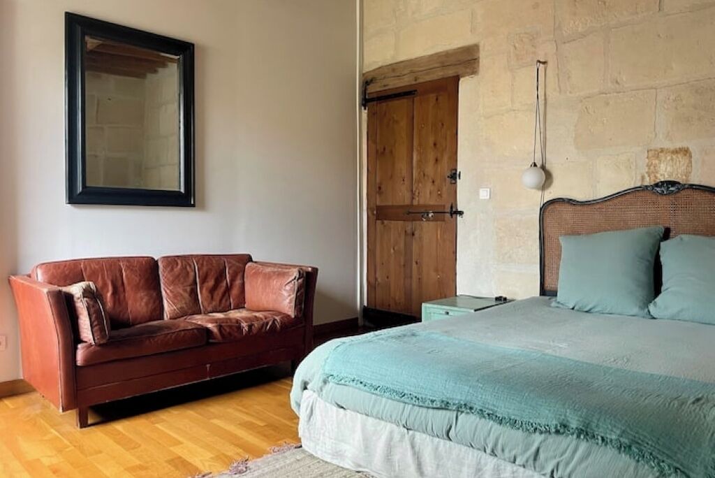 Photo of Bedroom in Arles City Centre