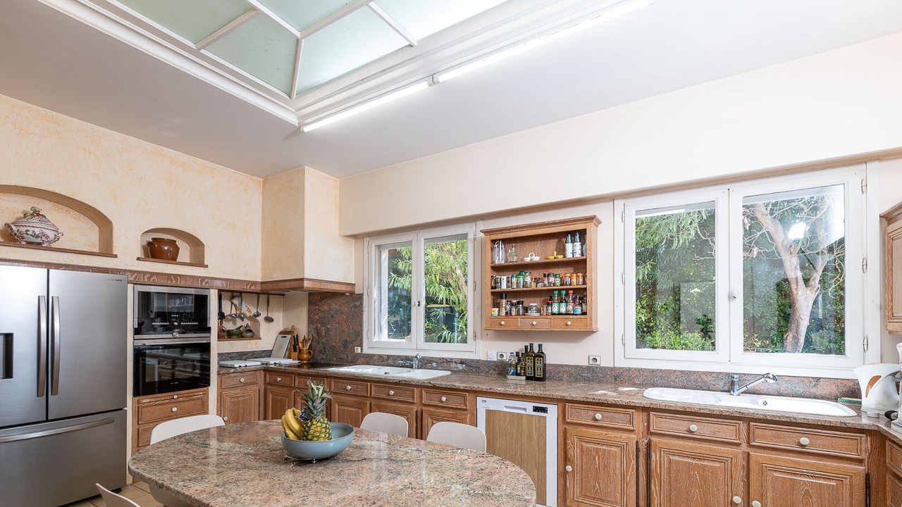 Photo of Kitchen in California - Pezou