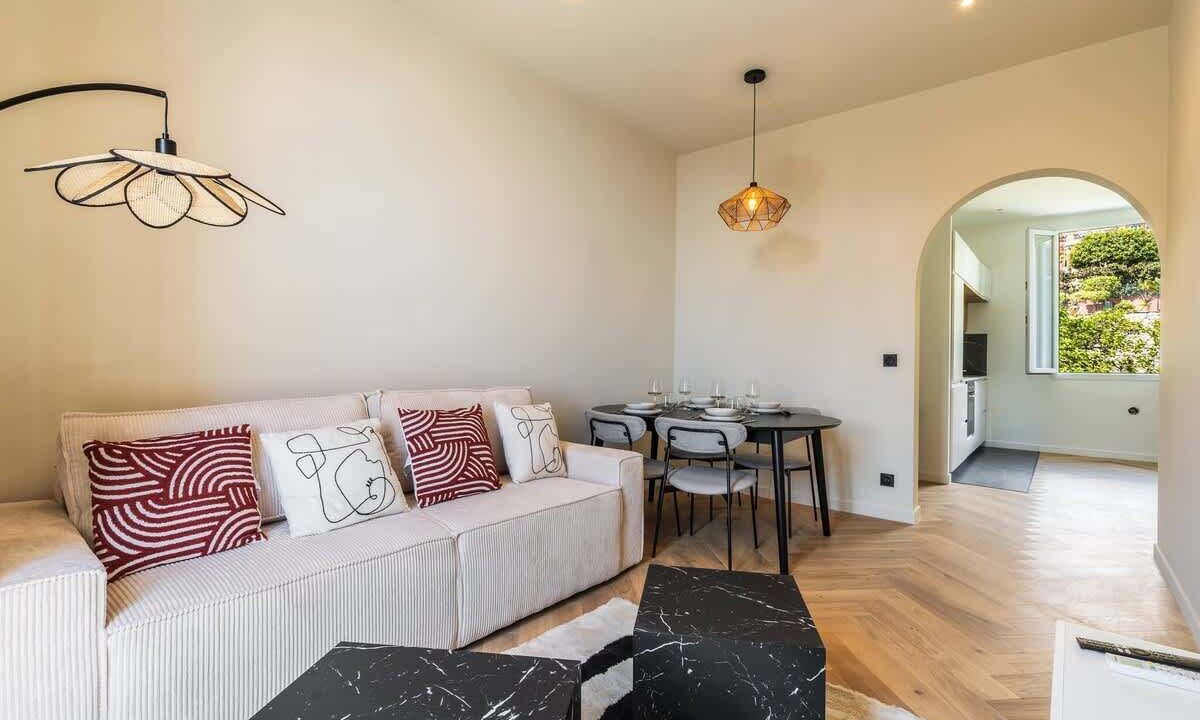 Photo of Livingroom in Beausoleil