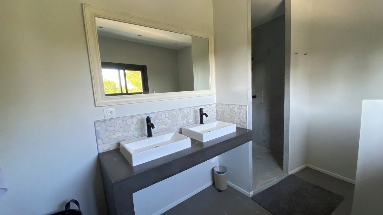 Photo of Bathroom in Caremeau