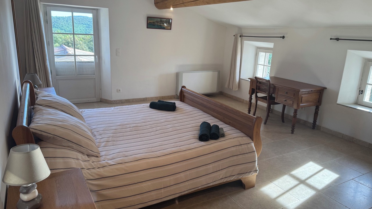 Photo of Bedroom in Bonnieux