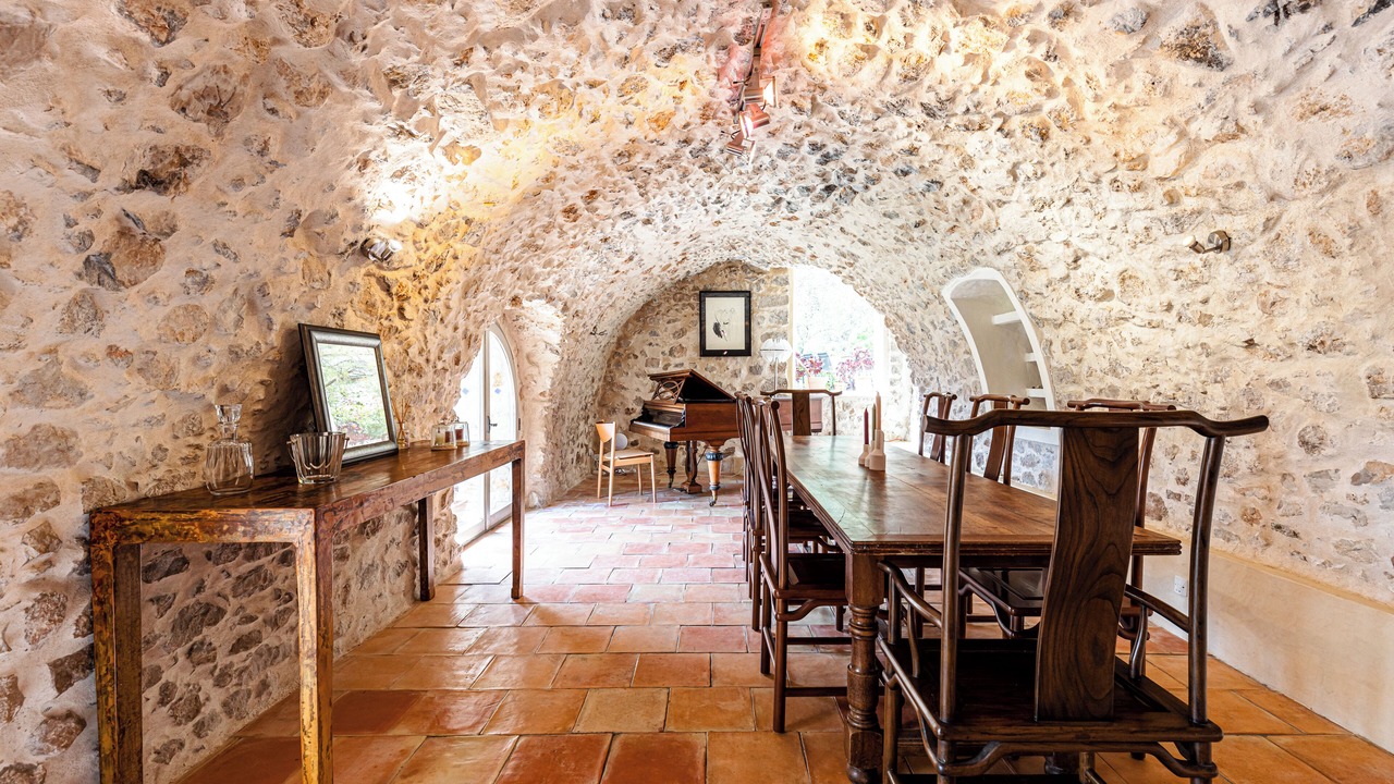 Photo of Others in Chateauneuf-Villevieille