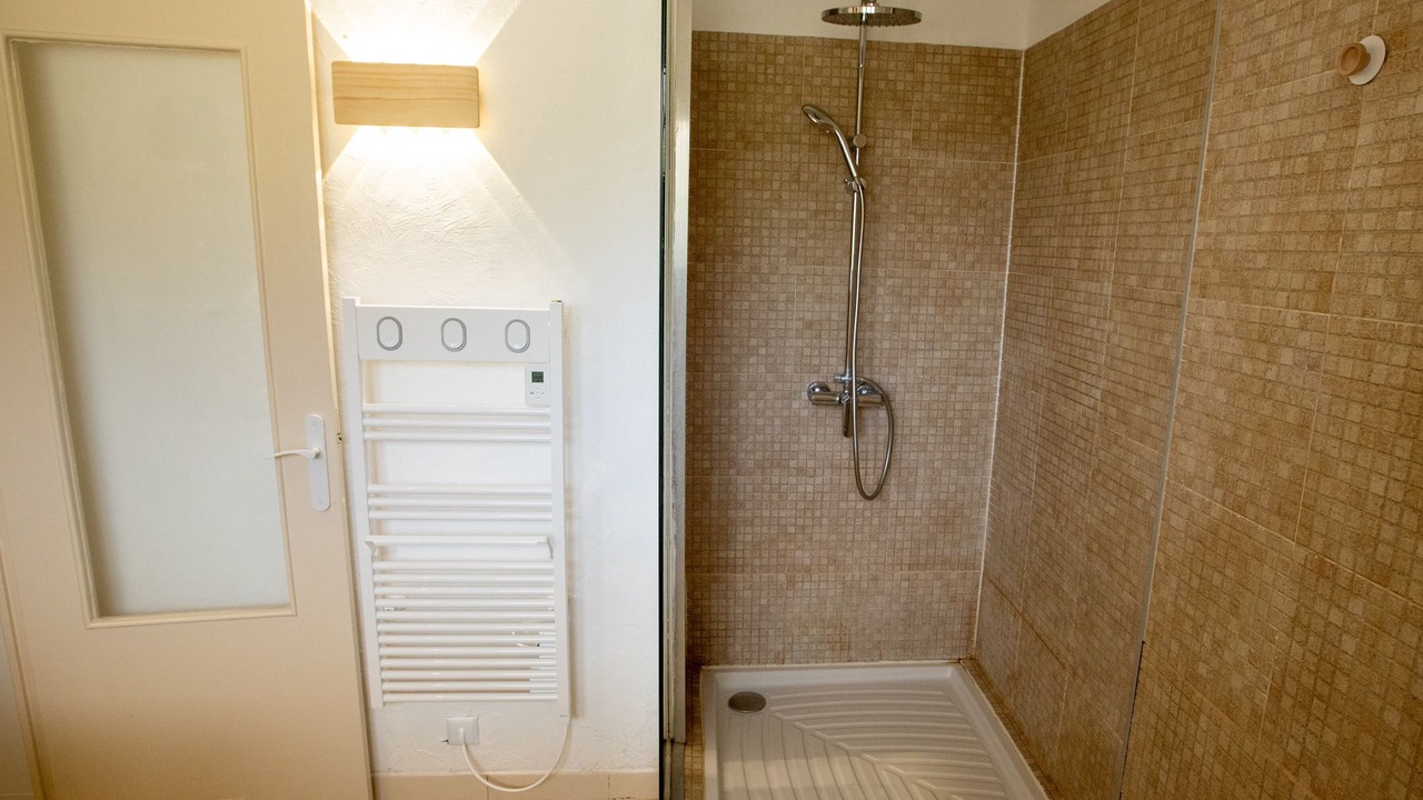 Photo of Bathroom in Carnot