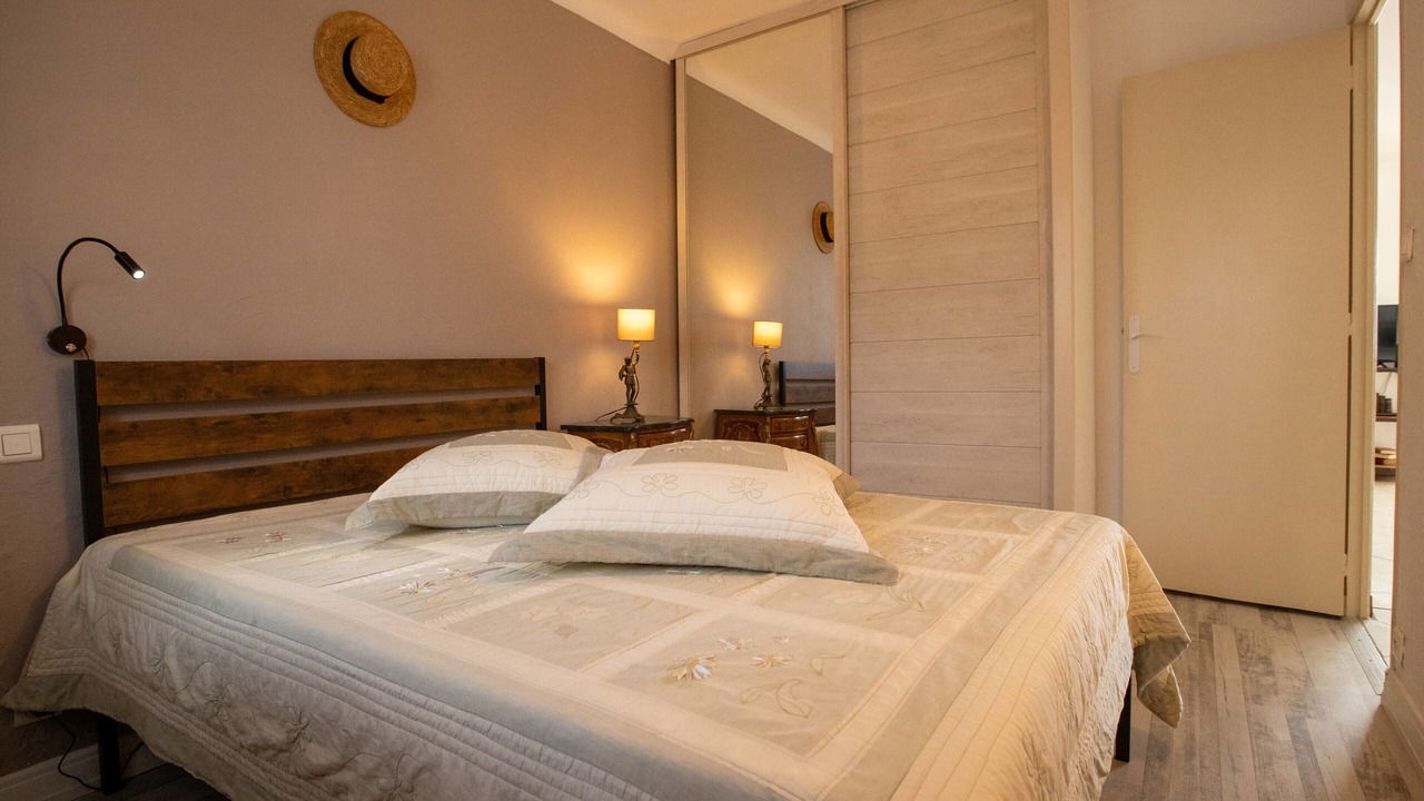 Photo of Bedroom in Carnot