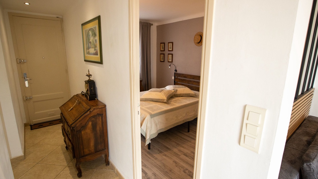 Photo of Bedroom in Carnot