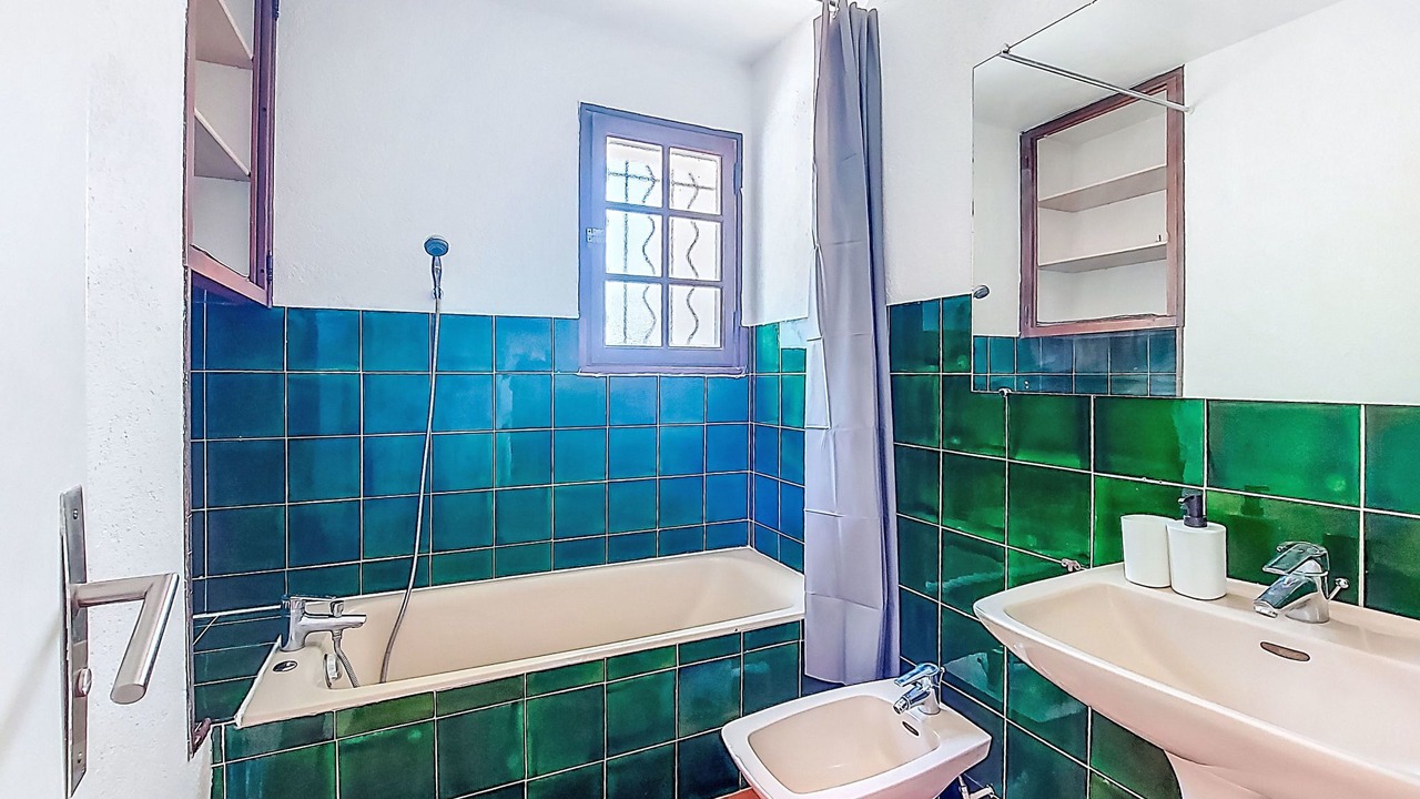Photo of Bathroom in La Cadiere-d'Azur