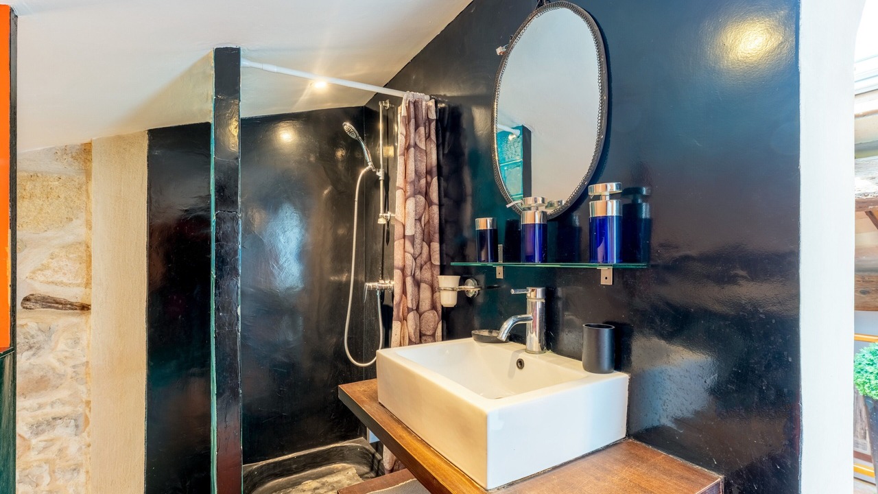 Photo of Bathroom in Aigues-Mortes