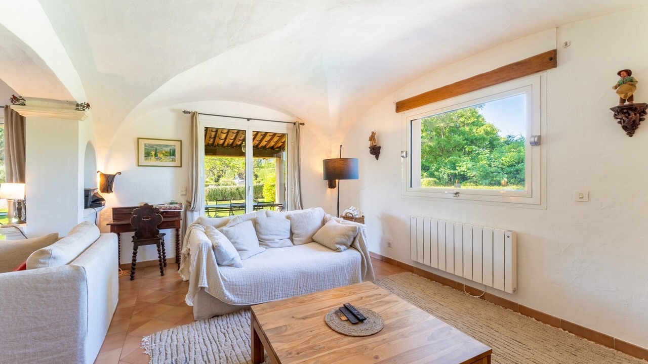 Photo of Livingroom in Eygalieres