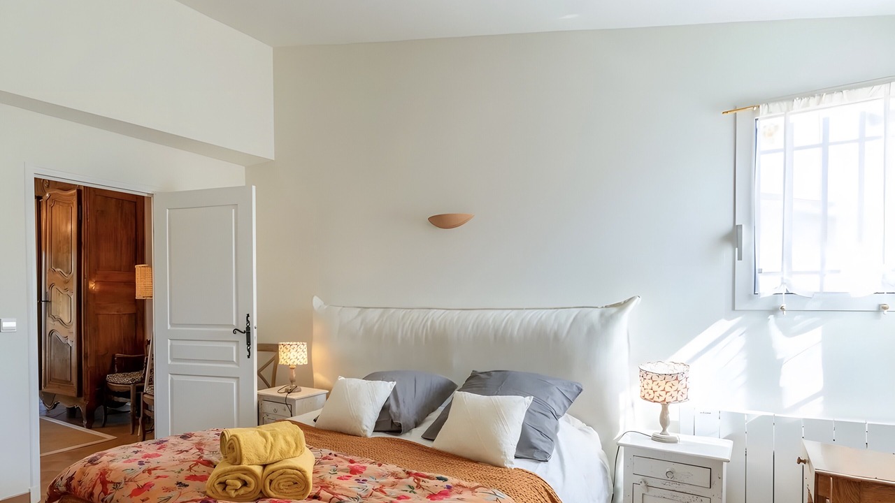 Photo of Bedroom in Eygalieres