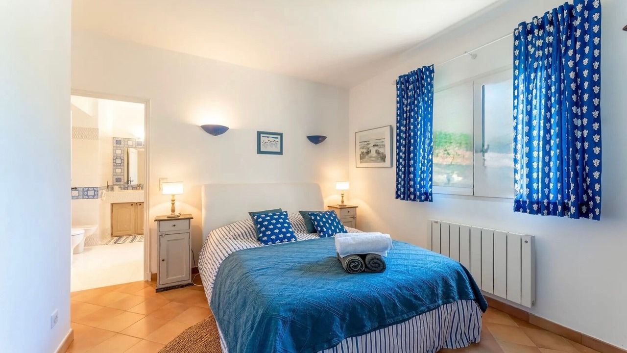 Photo of Bedroom in Eygalieres
