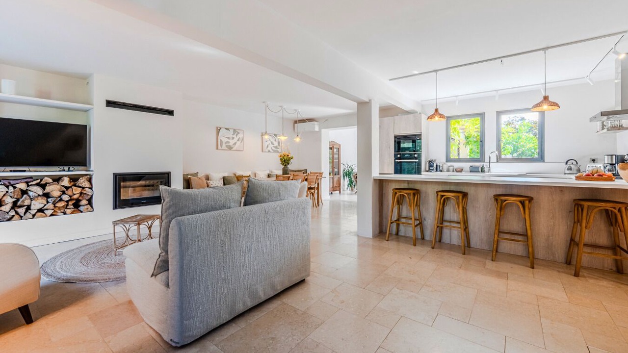 Photo of Livingroom in Maussane