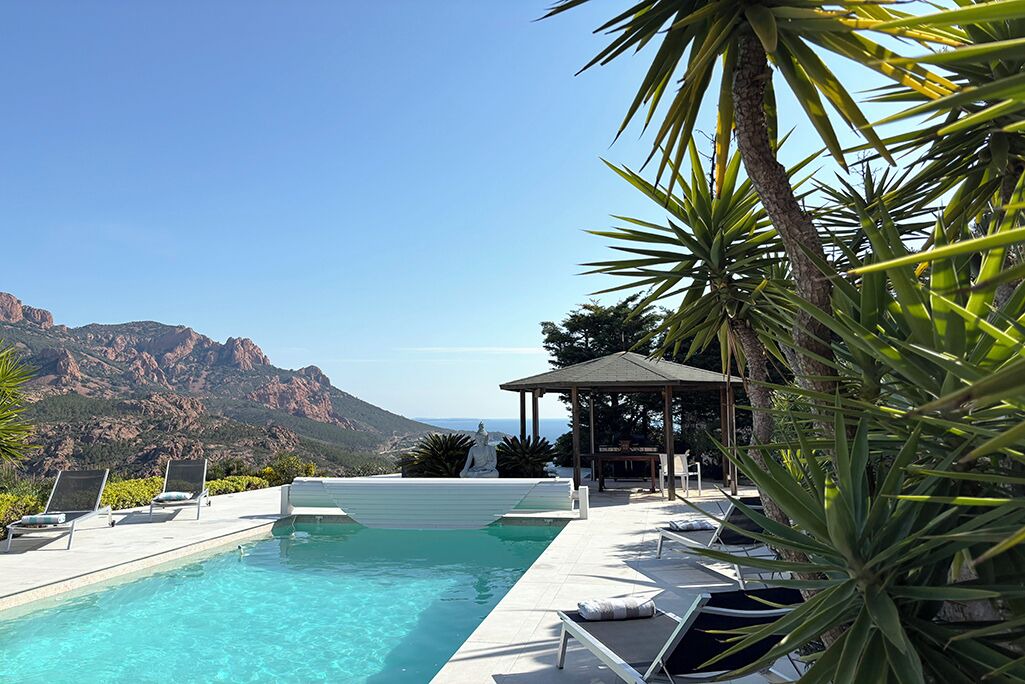 Photo of Outdoor in Antheor