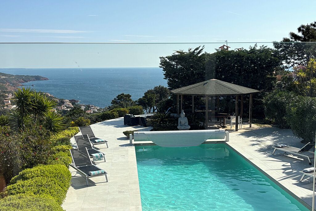 Photo of Outdoor in Antheor