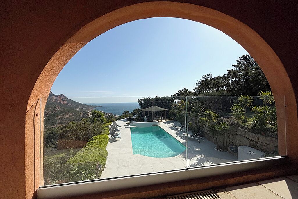 Photo of Outdoor in Antheor