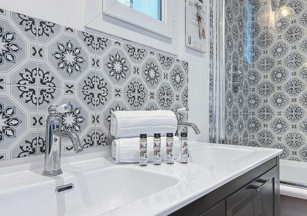 Photo of Bathroom in Valbonne