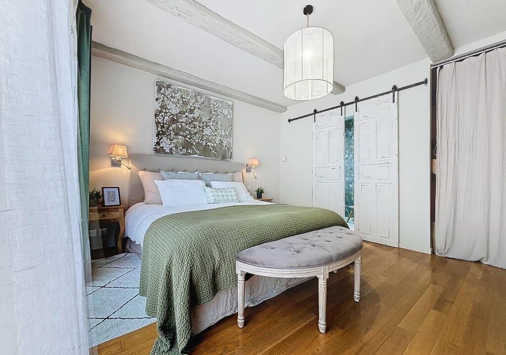 Photo of Bedroom in Valbonne