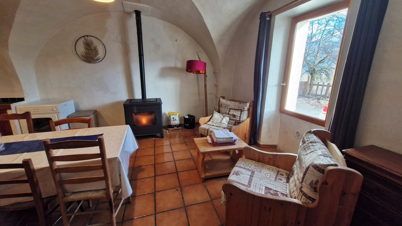 Photo of Livingroom in Faucon-de-Barcelonnette