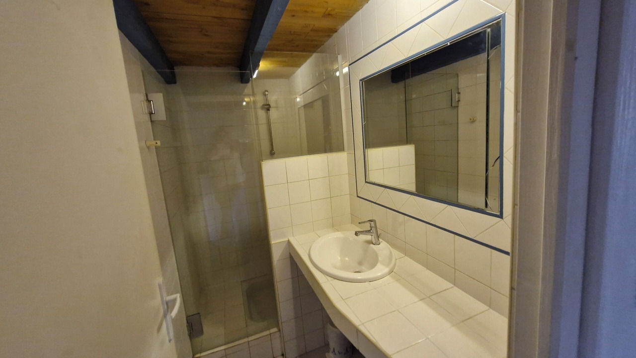 Photo of Bathroom in Faucon-de-Barcelonnette