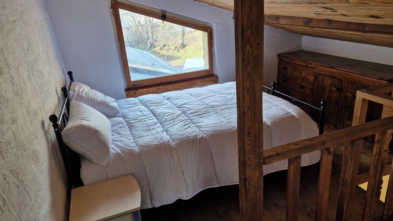 Photo of Bedroom in Faucon-de-Barcelonnette