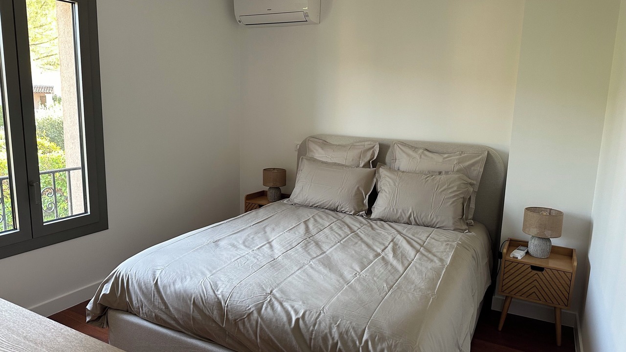 Photo of Bedroom in Valbonne