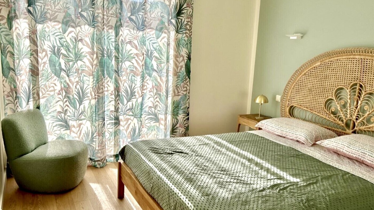 Photo of Bedroom in California - Pezou