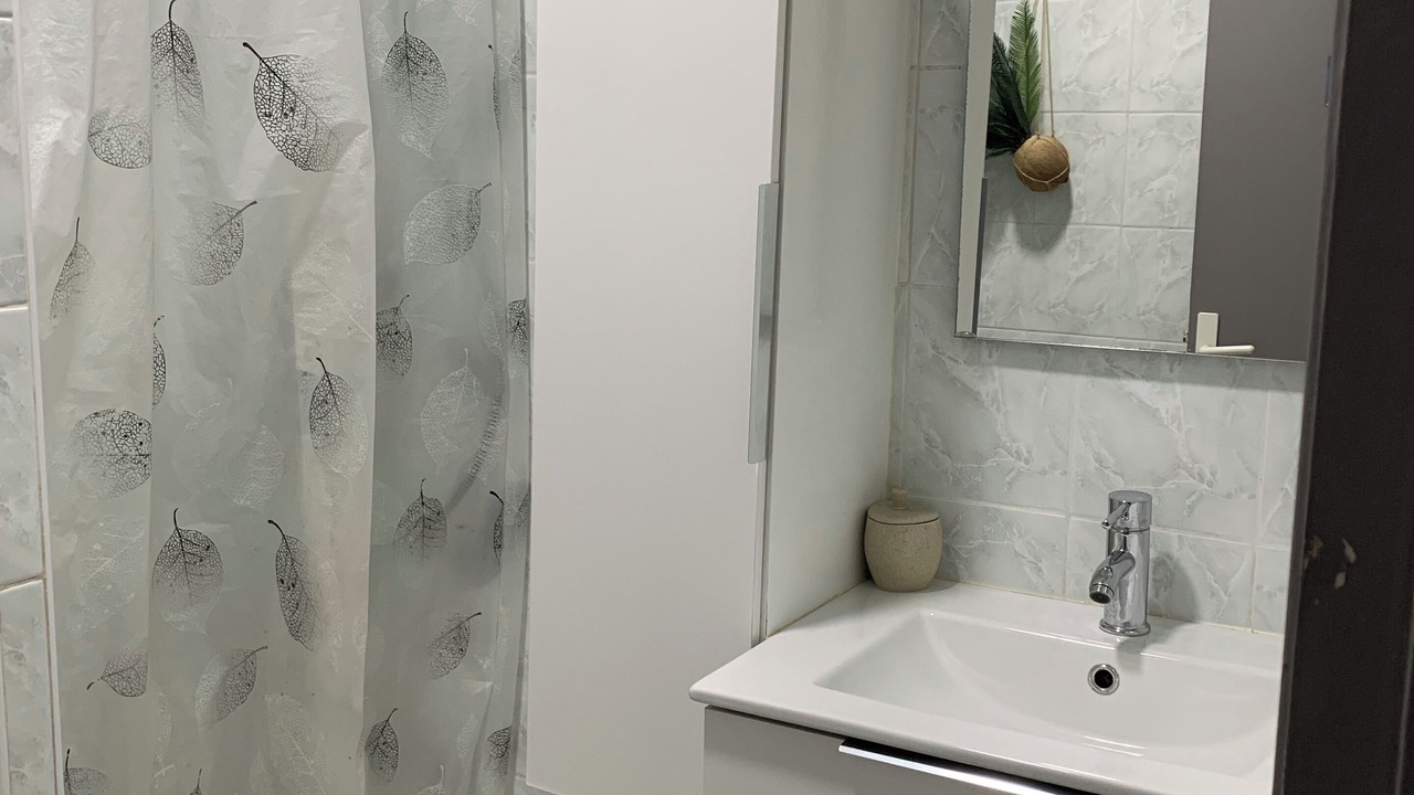Photo of Bathroom in Peypin