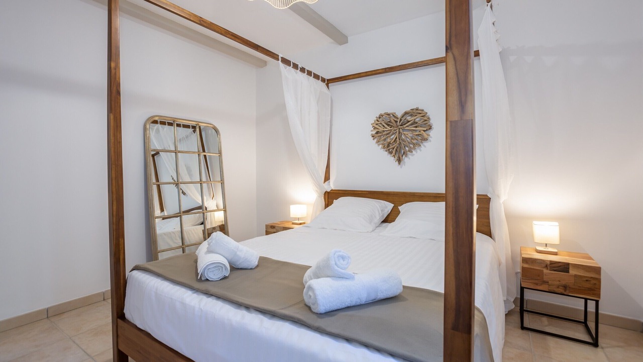 Photo of Bedroom in Eyguieres