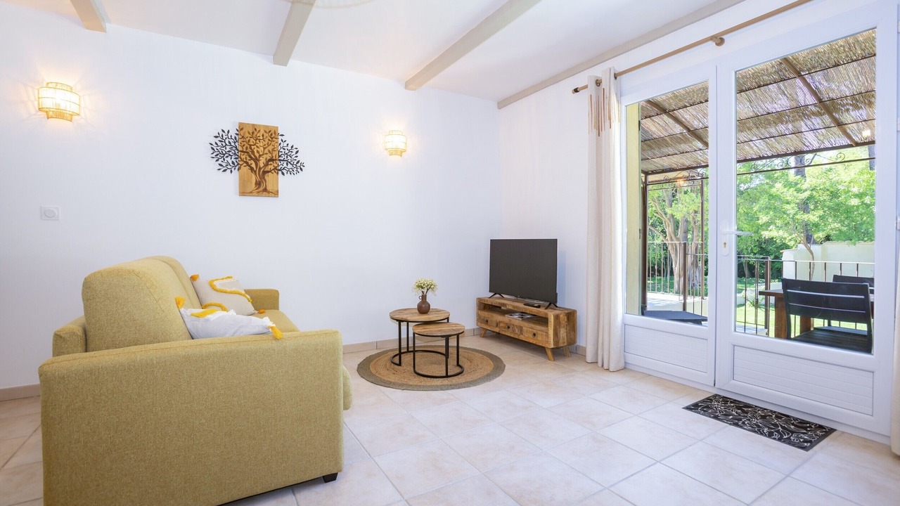 Photo of Livingroom in Eyguieres