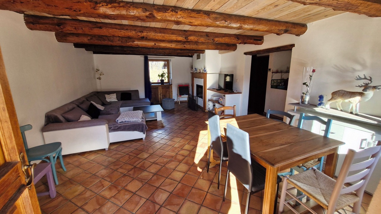 Photo of Livingroom in Faucon-de-Barcelonnette