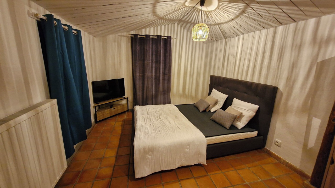 Photo of Bedroom in Faucon-de-Barcelonnette