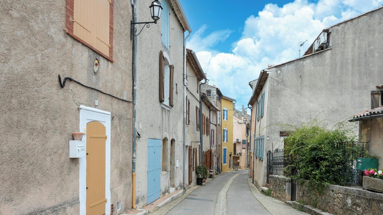 Photo of Others in Montmeyan