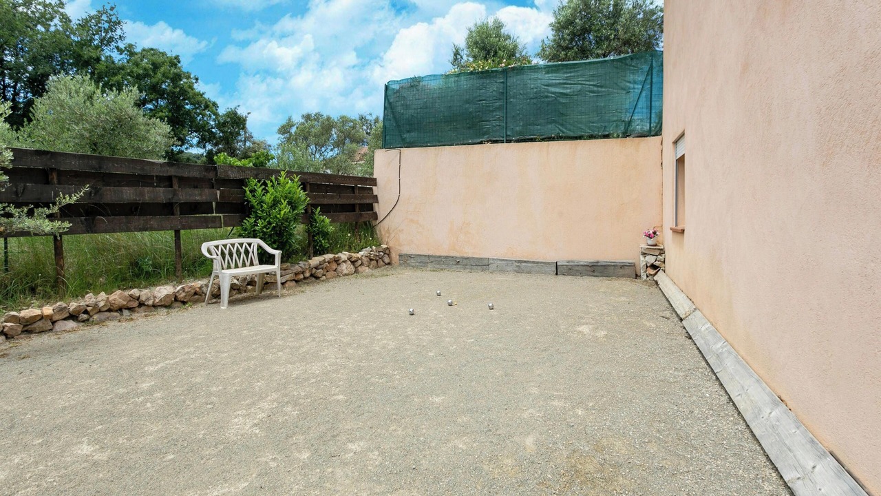 Photo of Outdoor in Montmeyan