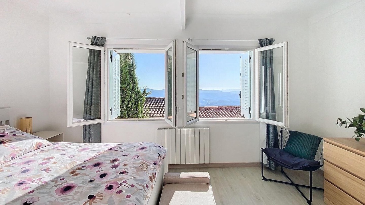 Photo of Bedroom in Cabris