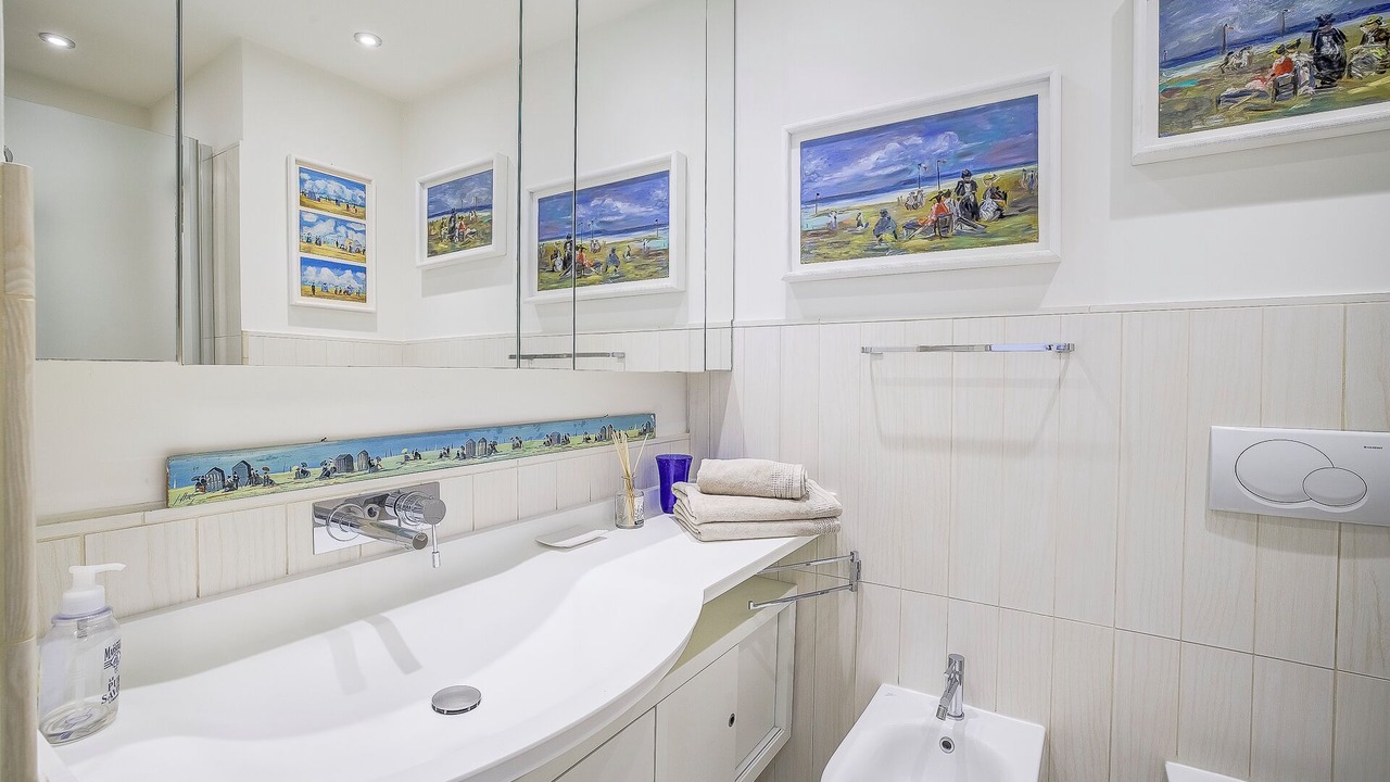 Photo of Bathroom in Cap-Ferrat