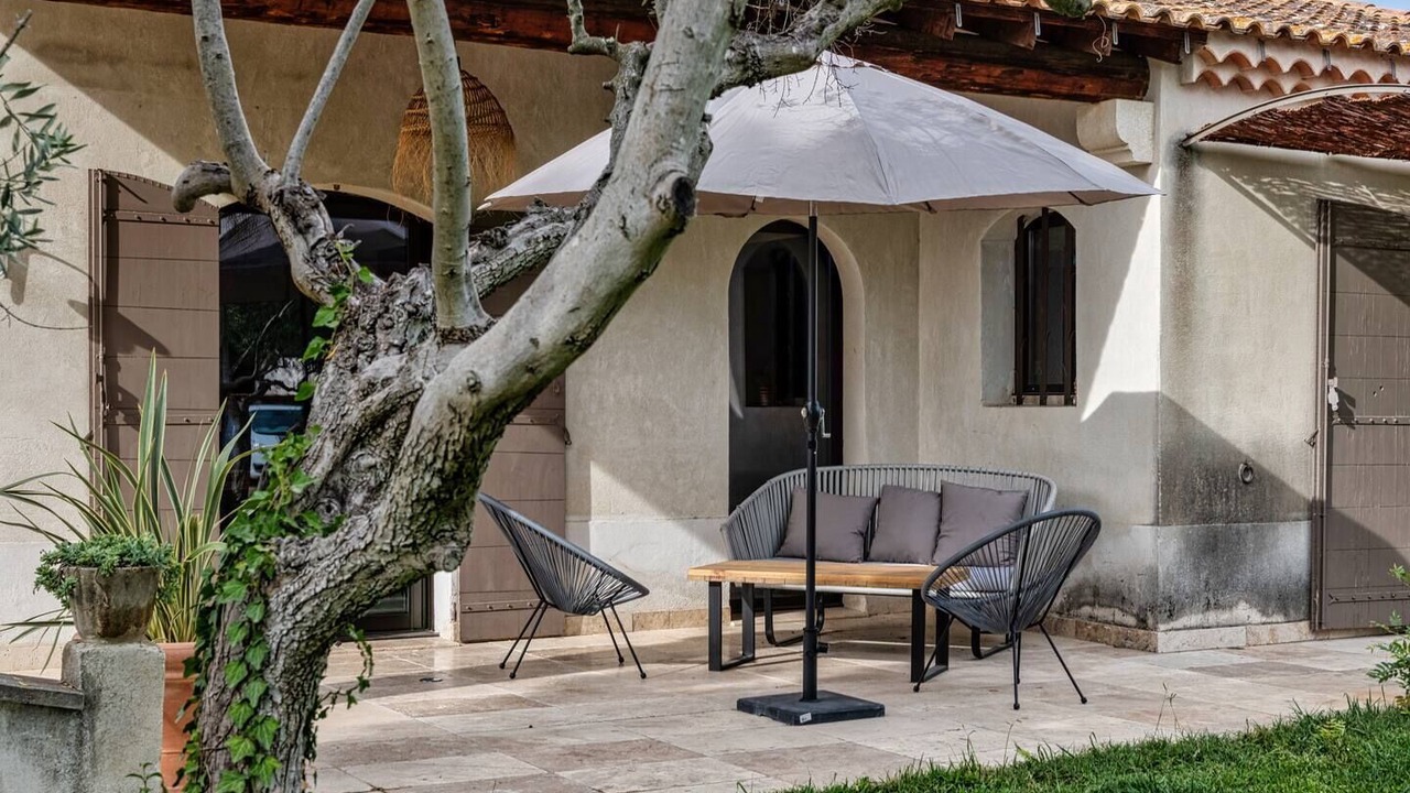 Photo of Patio Balcony in St.-Remy-de-Provence
