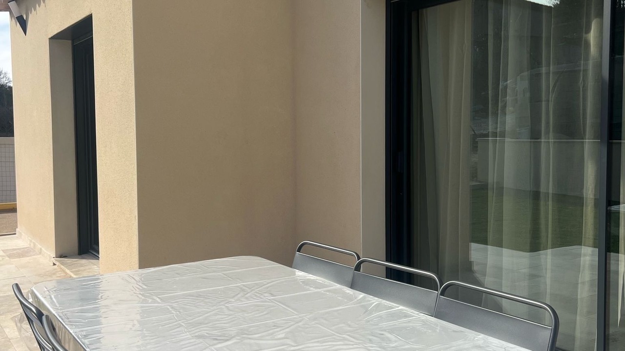 Photo of Outdoor in Apt