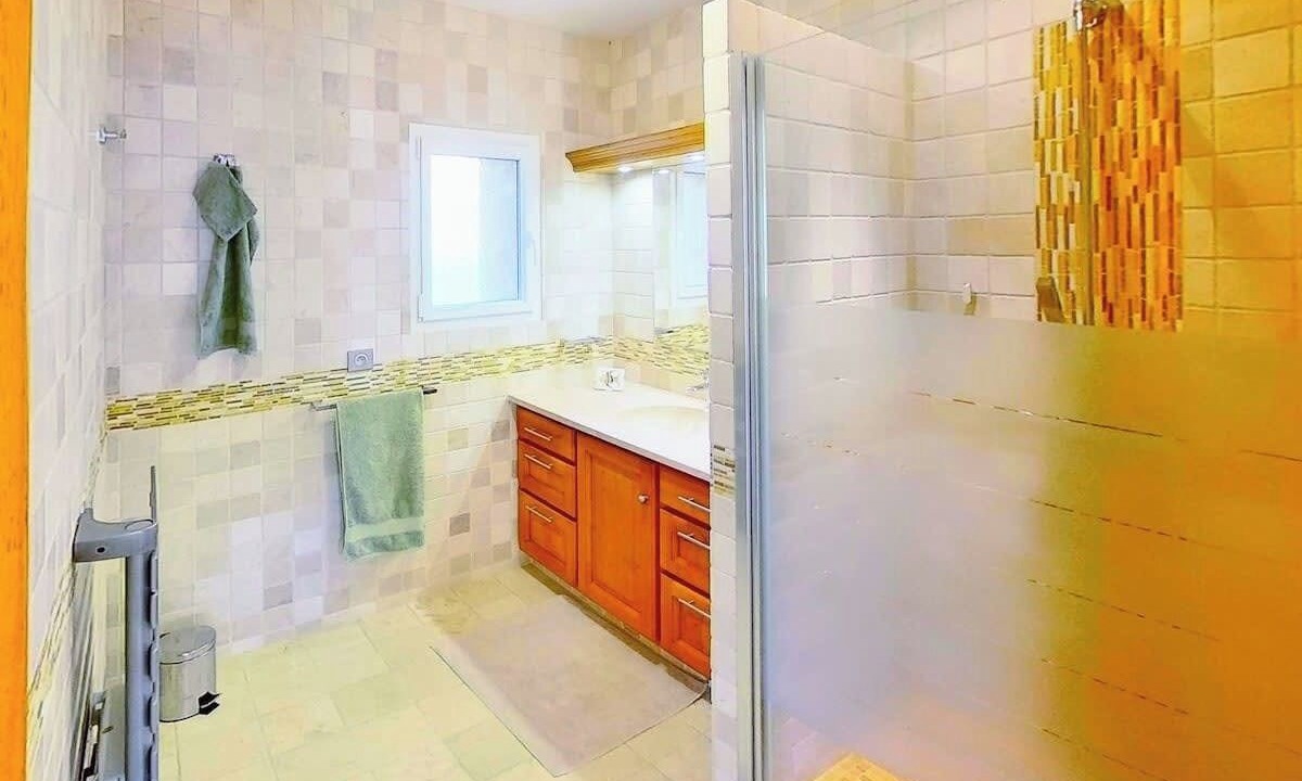 Photo of Bathroom in La Batie-Neuve