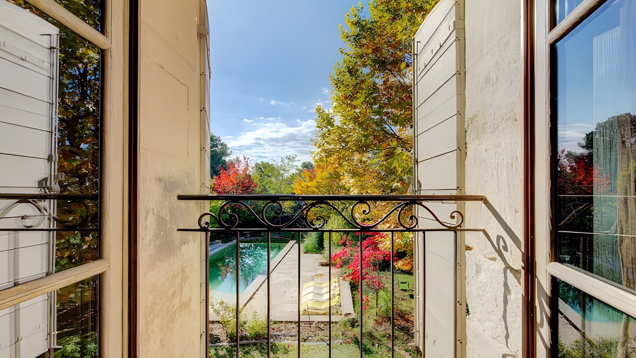 Photo of Outdoor in Lambesc