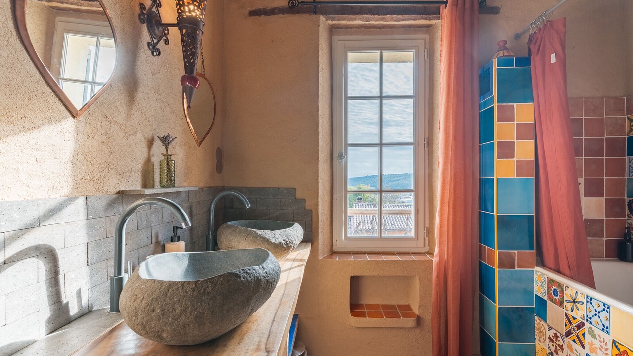 Photo of Bathroom in Tavernes