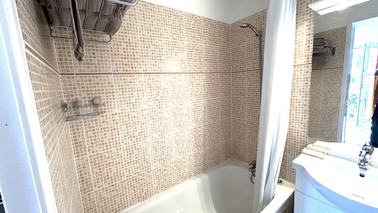 Photo of Bathroom in Mandelieu-La-Napoule