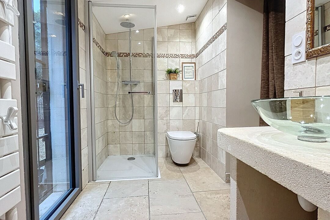 Photo of Bathroom in St.-Remy-de-Provence