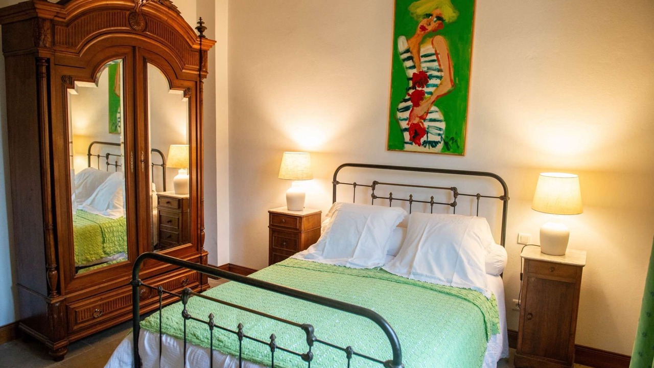 Photo of Bedroom in Aigues-Mortes Medieval City