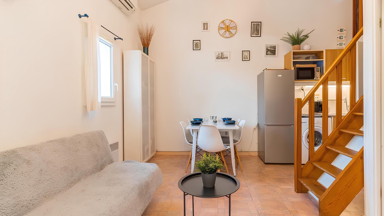 Photo of Livingroom in Eyguieres
