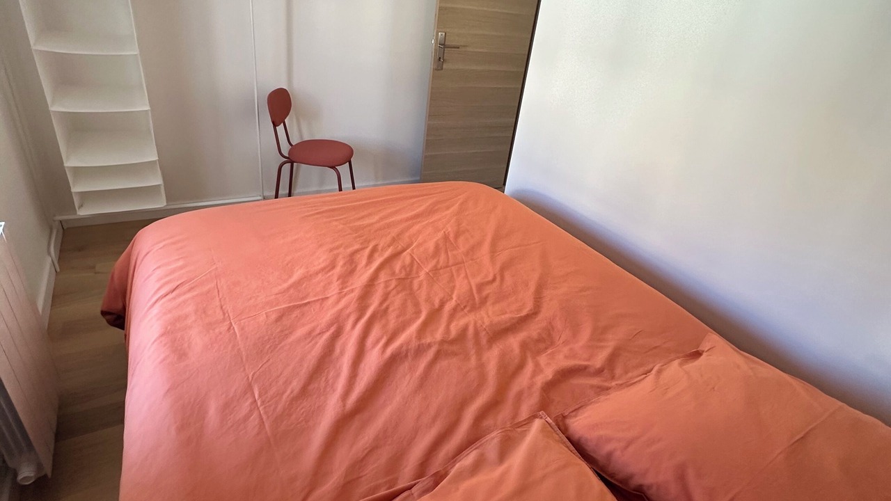 Photo of Bedroom in Nimes City Centre