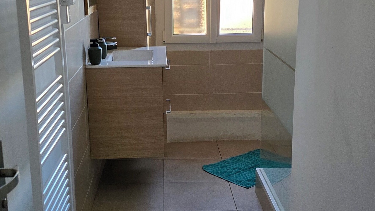 Photo of Bathroom in Prado-Perier