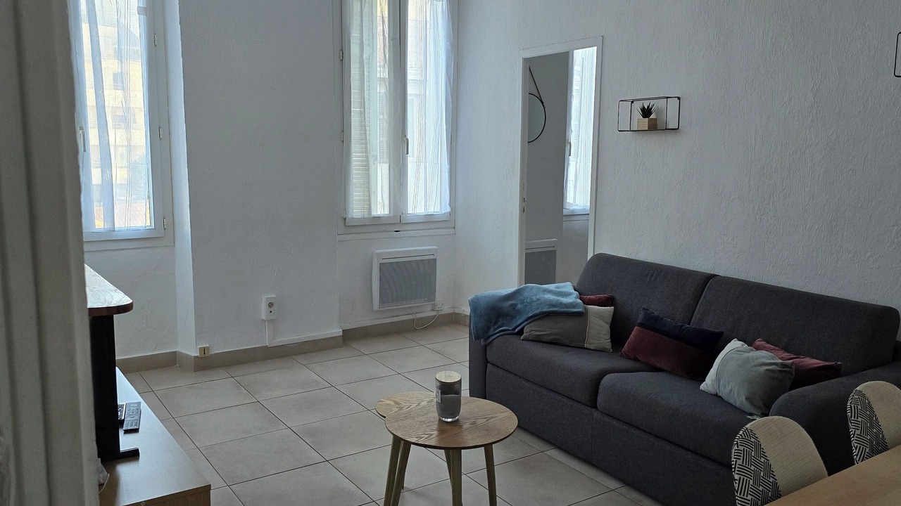 Photo of Livingroom in Prado-Perier
