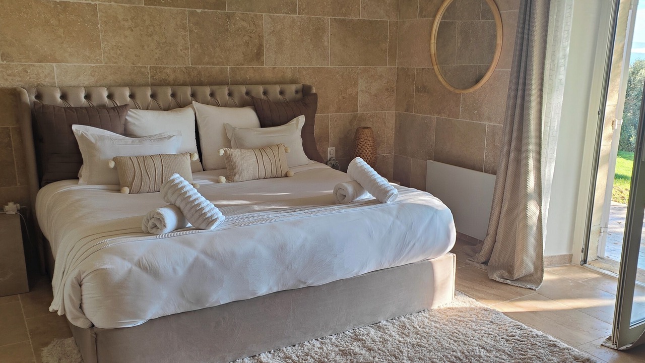 Photo of Bedroom in Cavaillon